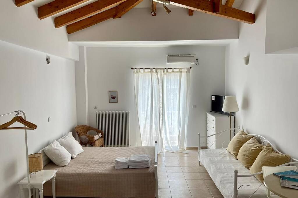 Studio Stay White Room Καλαμάτα Εξωτερικό φωτογραφία